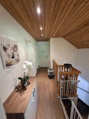 Doppelhaushälfte mit Einliegerwohnung zu verkaufen  Bild 9