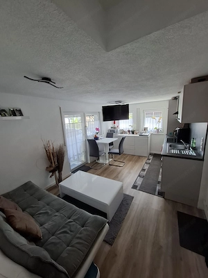 Doppelhaushälfte mit Einliegerwohnung zu verkaufen  Bild 10