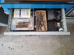Werkstatt- | Werkzeugwagen aus Metall mit Gummirollen Bild 4