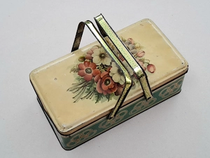 Alte Blechdosen | Vintage Bild 4