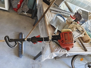Dolmar MS-22C Rasentrimmer, 21-cm -Benzinmotor, Doppelfadentrimmerkopf mit Tippautomatik