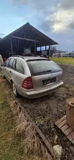 Mercedes C220 Kombi. Bild 3