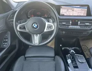 BMW 2er Bild 17