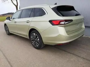 Skoda Superb Combi 2.0 TDI 142kW 4x4 Selection DSG ABT AHK 162 kW ...