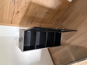 Hängeschrank Bild 2
