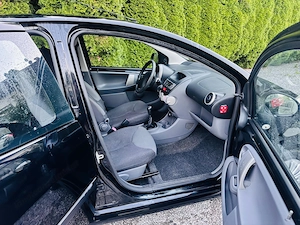 Peugeot 107 5-Türer 1,0 frisch Vorgeführt sehr sparsamm Bild 6