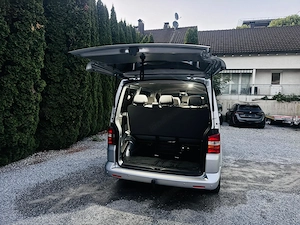 VW T5 Transporter 2.5 TDI 9-Sitzer Vorgeführt Bild 16