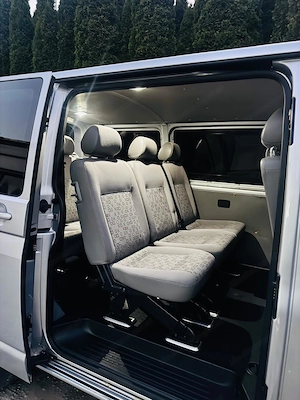VW T5 Transporter 2.5 TDI 9-Sitzer Vorgeführt Bild 9