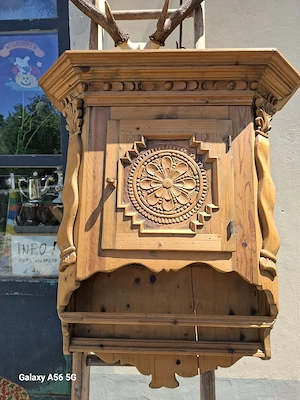 Wandschränkle . Bild 2