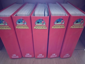 Rarität: 5 Sammelordner "Faszination Fußball" mit Sammelkarten (Atlas Verlag) 