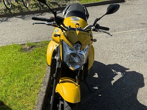 Yamaha xj6n  Bild 3