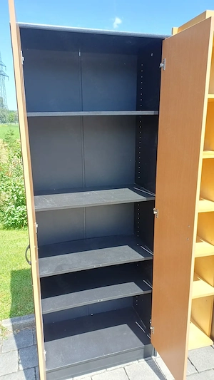 Schränke Schrank Regal zu verschenken