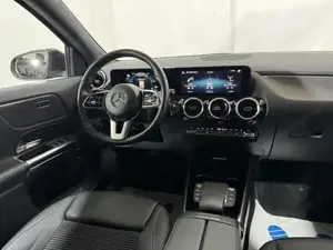 Mercedes-Benz GLA Bild 8