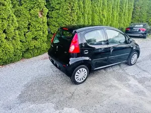 Peugeot 107 Bild 8