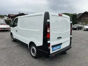 Opel Vivaro Bild 10