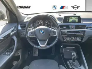 BMW X1 xDrive18d Sport Line // Rückfahrkamera // Sitzheizung // Parkassistent Bild 7
