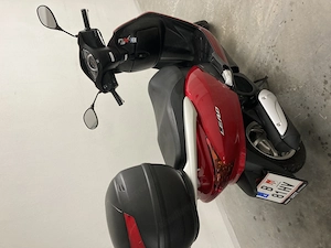 Honda lead Roller Bild 4