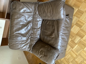 Ledercouch zu verschenken Bild 2