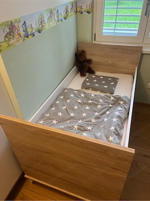 mitwachsendes Gitterbett