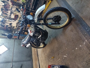Yamaha xt500 silbertank Bild 3