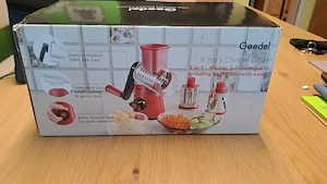 Neuer Greedel Rotary Cheese Grater zu verkaufen währ es will nur Telefonisch erreichbar 0650 7104126