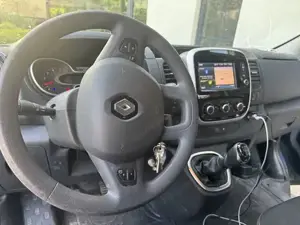 Renault Traffic Passenger zu verkaufen Bild 2