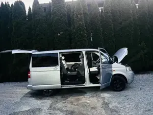 VW T5 Transporter 2.5 TDI 9-Sitzer Vorgeführt Bild 18