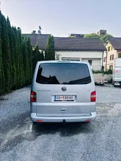 VW T5 Transporter 2.5 TDI 9-Sitzer Vorgeführt Bild 16