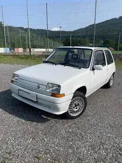 Renault R 5