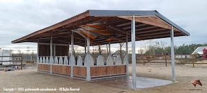 Heuraufen für Pferde, Hochwertige Fütterungssysteme für Stall und Weide - Pferdefuttertröge Bild 7