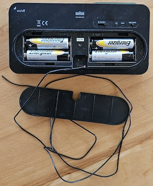 Braun BNC010BK-SRC   Funk-Radiowecker (DCF77) + FM AM Radio Bild 3