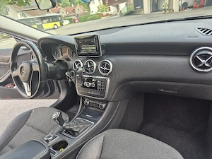 Mercedes-Benz A 180 Bild 8