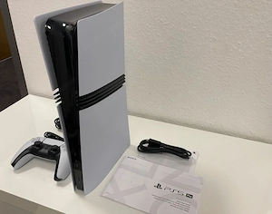 Verkauft wird eine wie neue Playstation 5 Pro. Bild 2