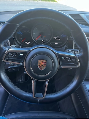 Porsche Macan S Diesel|Schwarz Schwarz|21" Felgen|Luftfahrwerk Bild 3