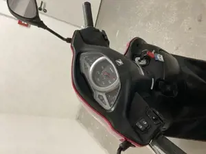 Honda lead Roller Bild 3