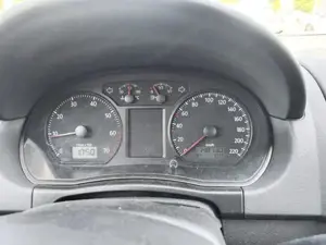 VW Polo 9N Bild 6