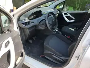 Peugeot 208 Bild 4