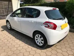 Peugeot 208 Bild 3