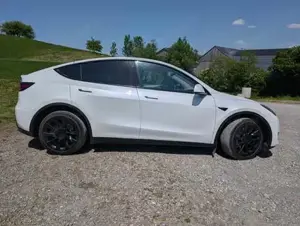 Tesla Model Y Bild 3