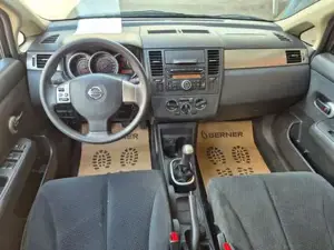 Nissan Tiida Bild 14