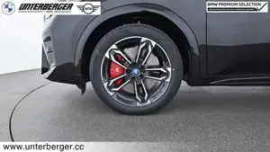 BMW iX2 xDrive30 // M Sportpaket // Anhängerkupplung // adaptiver LED Scheinwerfer Bild 6