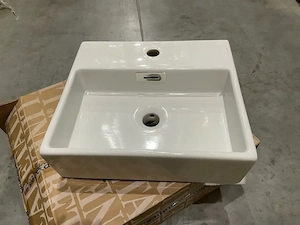 Handwaschbecken aus Keramik