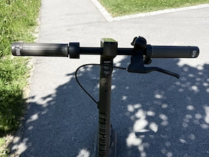 Verkaufe Xiaomi 4 pro max Scooter  Bild 3