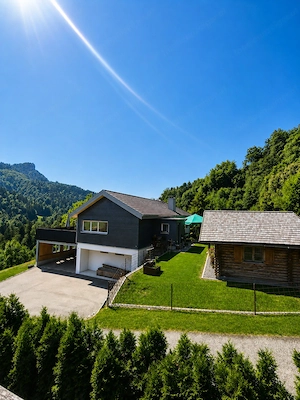 Einfamilienhaus mit Garten, Garage und Carport in Dornbirn Gütle Bild 2