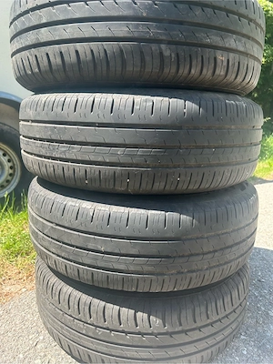 Original VW Alufelgen mit Continental Reifen 195 65 R15 Bild 4