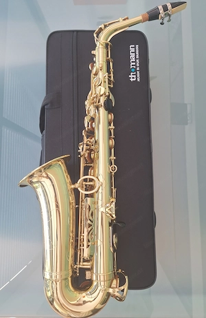 Saxophon TAS 180 aus 2026 - neuwertiges Altsaxophon samt Zubehör und Koffer