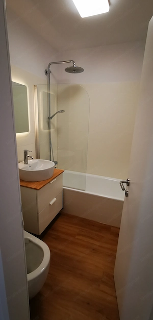 Sanierte Anleger- & Singlewohnung mit Balkon in Lustenau Bild 2