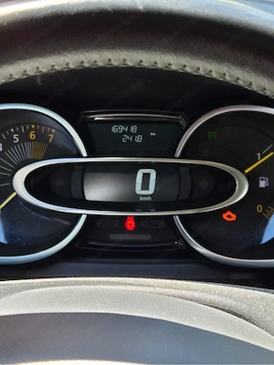 Renault Clio 4 Frisch Vohrgeführt Bild 8