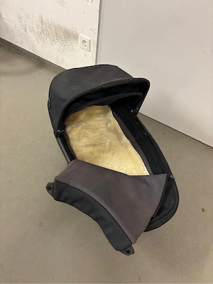 Kindersitz mit Isofix + Kinderwagen Bild 3