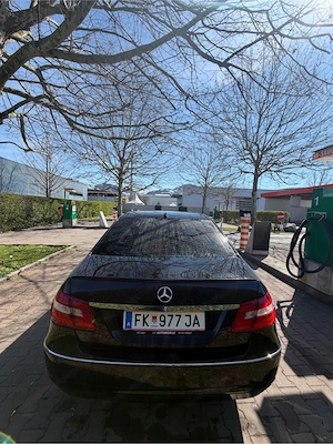 Mercedes-Benz E220 CDI Automatik W212 Sehr Gepflegt Bild 2